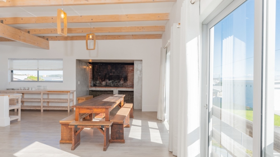 8 Bedroom Property for Sale in Struisbaai Western Cape